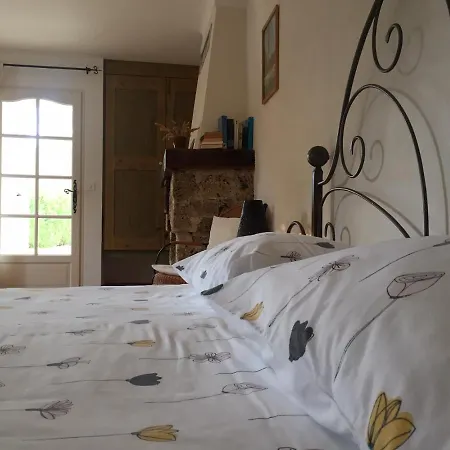 Pierre De Lune Bed & Breakfast *