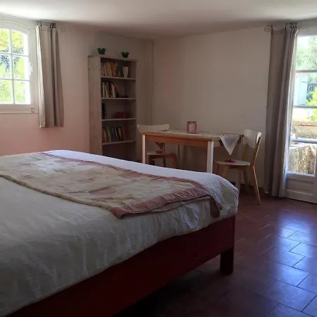 Pierre De Lune Bed & Breakfast Fox-Amphoux